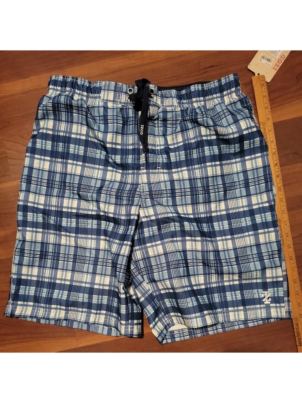 Izod Men's Blue Plaid Swim Trunks, Size Large, NWT, Mesh Lined Beach Shorts